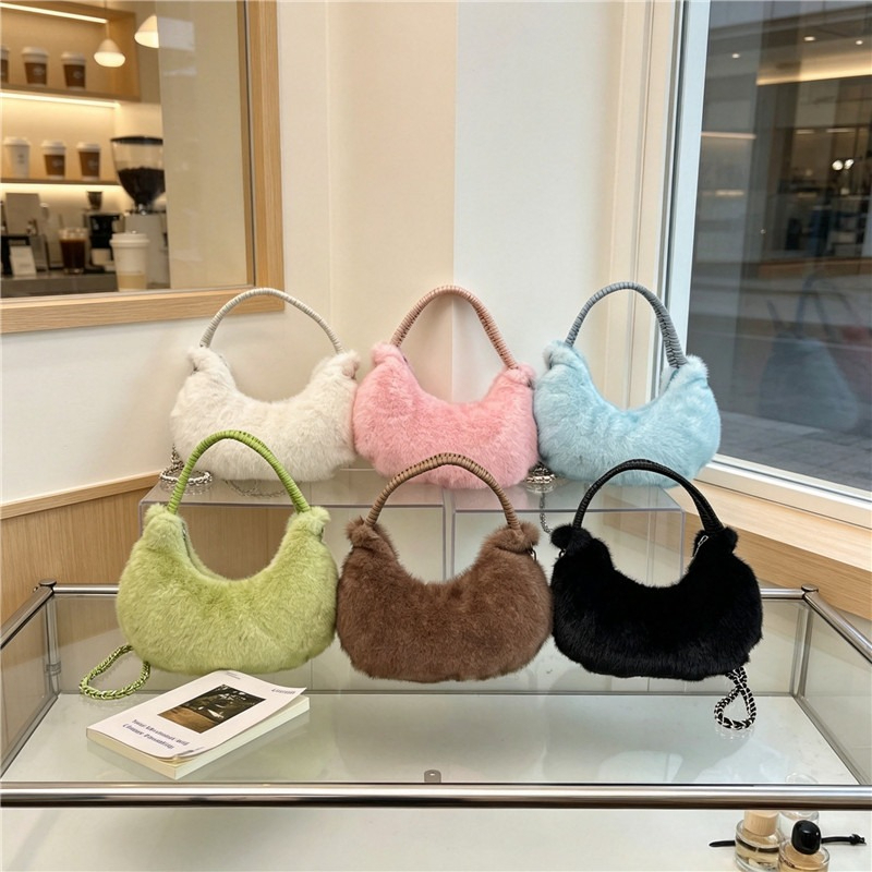 Interior Design Style - Winter New Faux Fur Handbag Niche